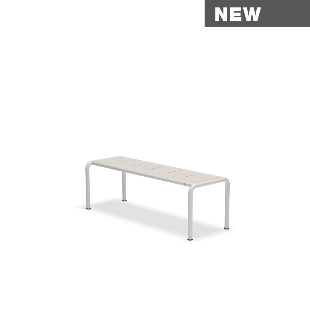 AVANTI Bench // Medium // Aluminum