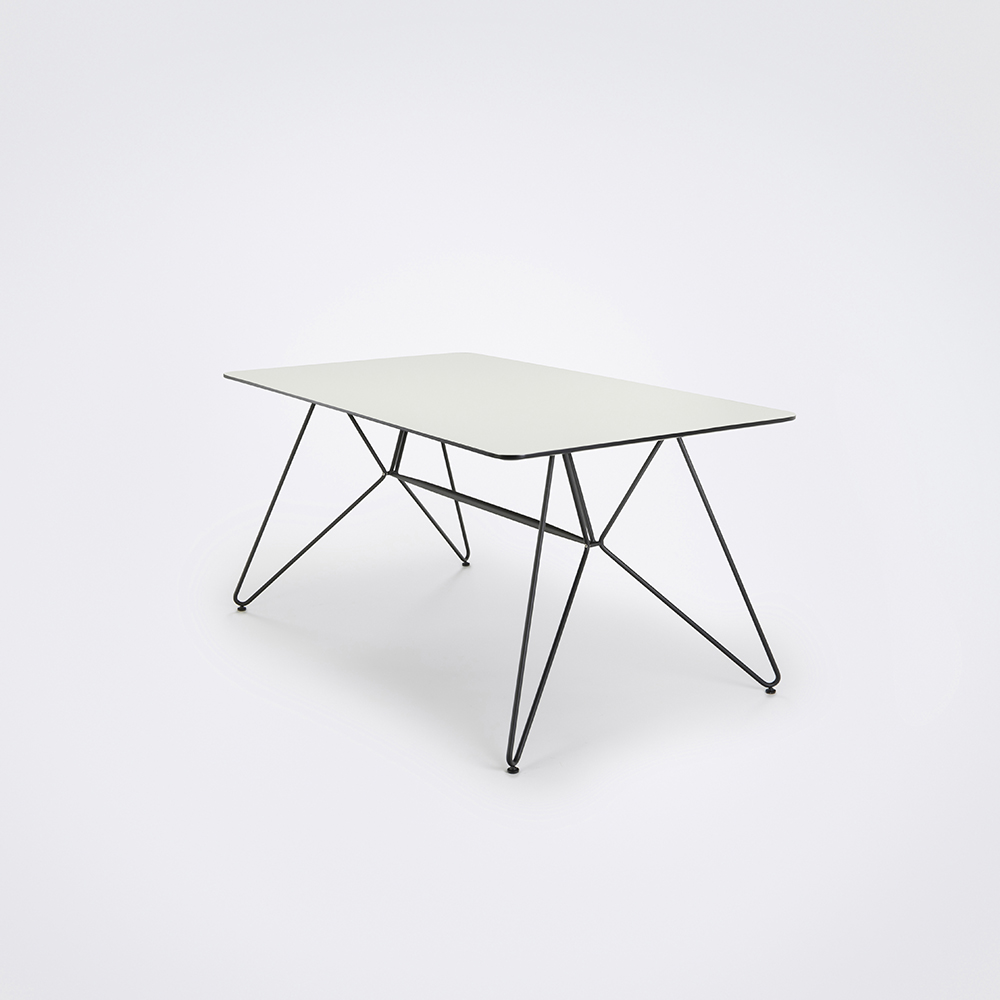 DINING TABLE 160cm // White Laminate